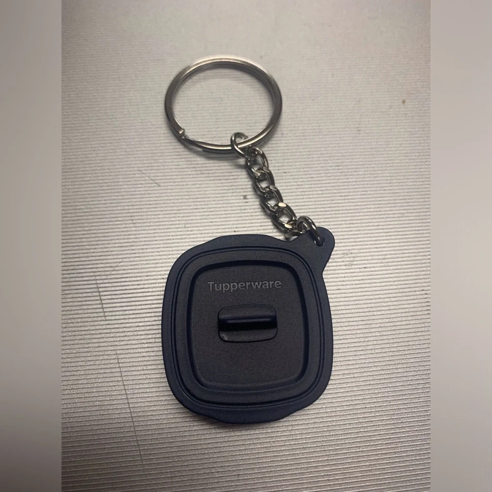 Tupperware Micropro Grill Keychain - Picture 2 of 4